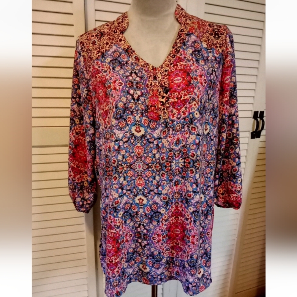 Cato Top Blouse Medium 3/4 Sleeve Bohemian Floral Vneck slit Waist Artsy